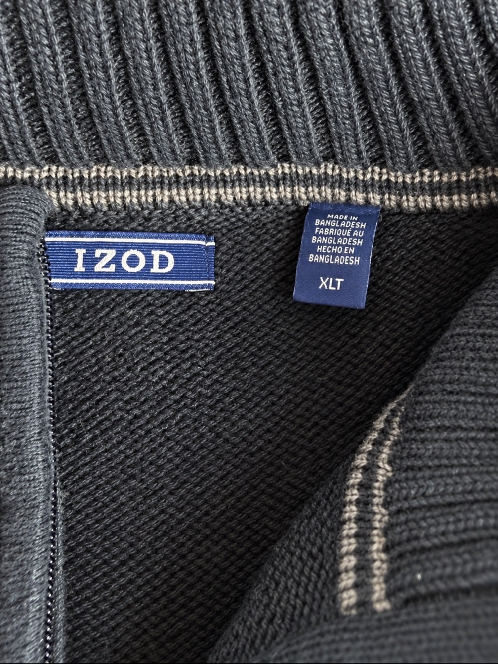 Izod Men’s Charcoal Gray Zip-Up Sweater with Cream Trim